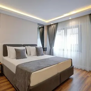 Depiero Karakoey Hotel
