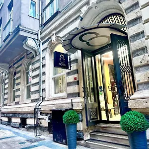 Misafir 8 Hotel